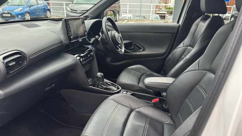 Toyota Yaris Cross 1.5 Hybrid Premiere Edition AWD 5dr CVT Hybrid Estate